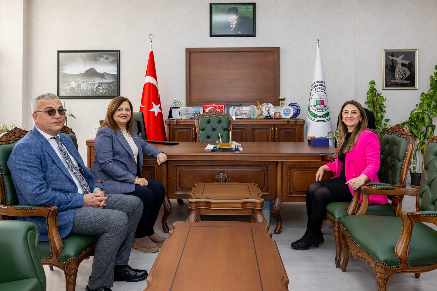 Afyonkarahisar Barosu'nun İlk Kadın Başkanı: Av. İpek Yılmaz Göktürk