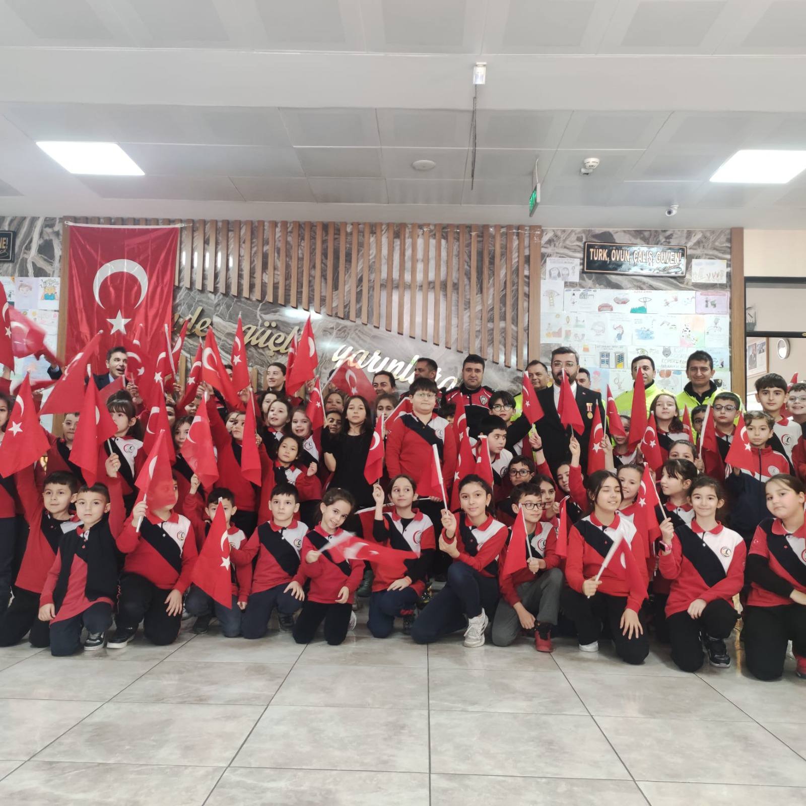 Vatan Sevgisi ile Çocukların Gönüllerine Dokunan Eğitim Etkinliği