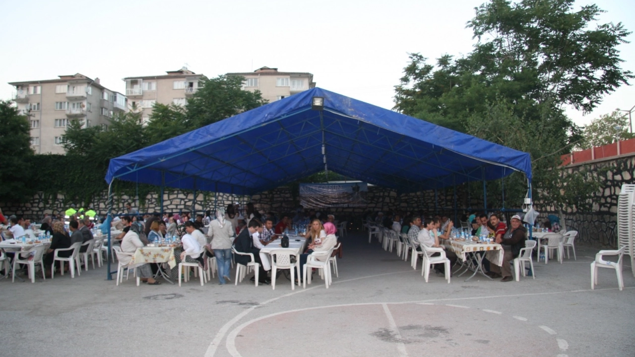 Afyonkarahisar Belediyesi, Ramazan ayı boyunca kurulacak iftar çadırlarını duyurdu