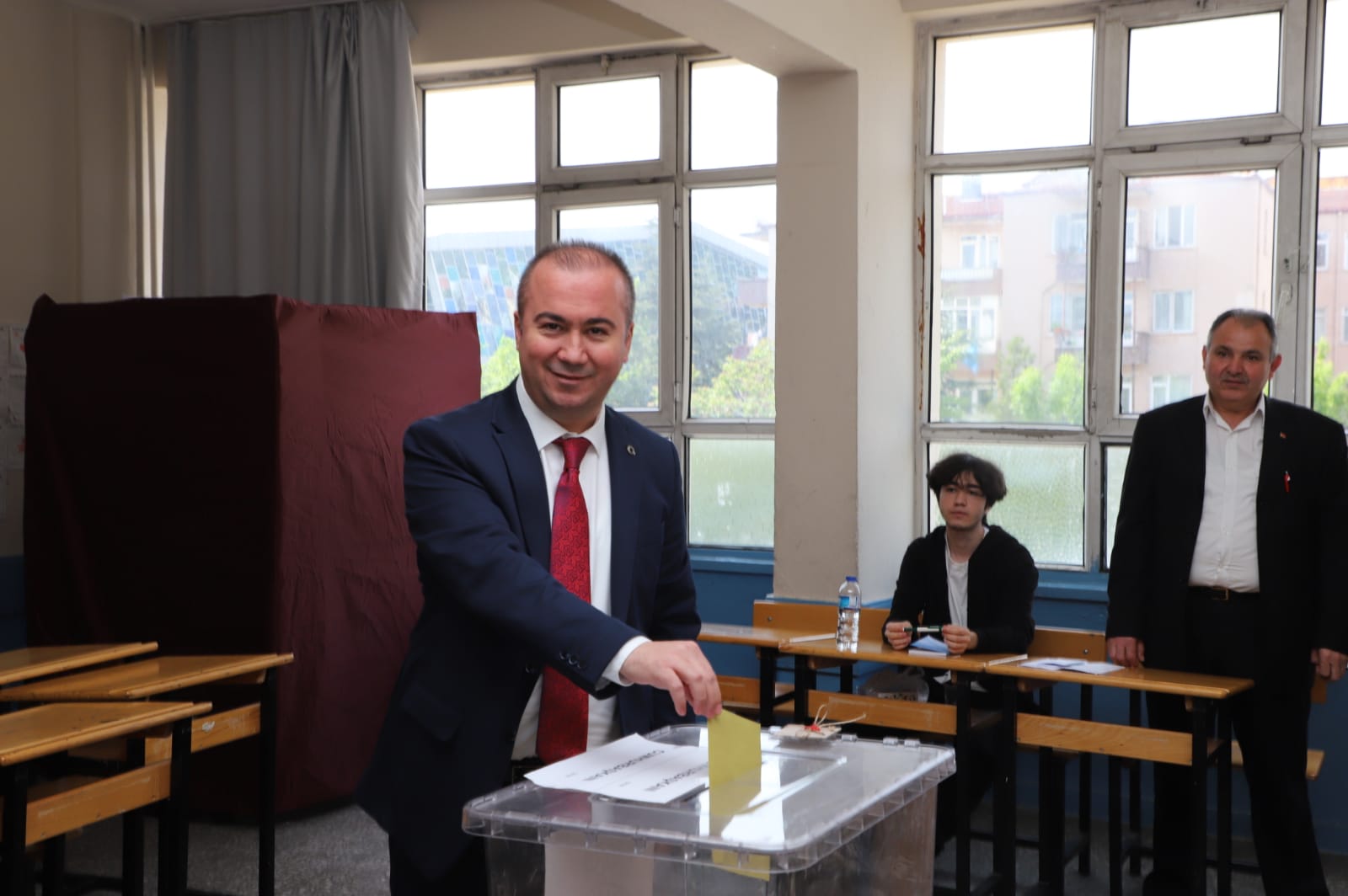 İl Başkanı Hüseyin Ceylan Uluçay, Kurban Bayramı dolayısıyla bir mesaj yayınladı