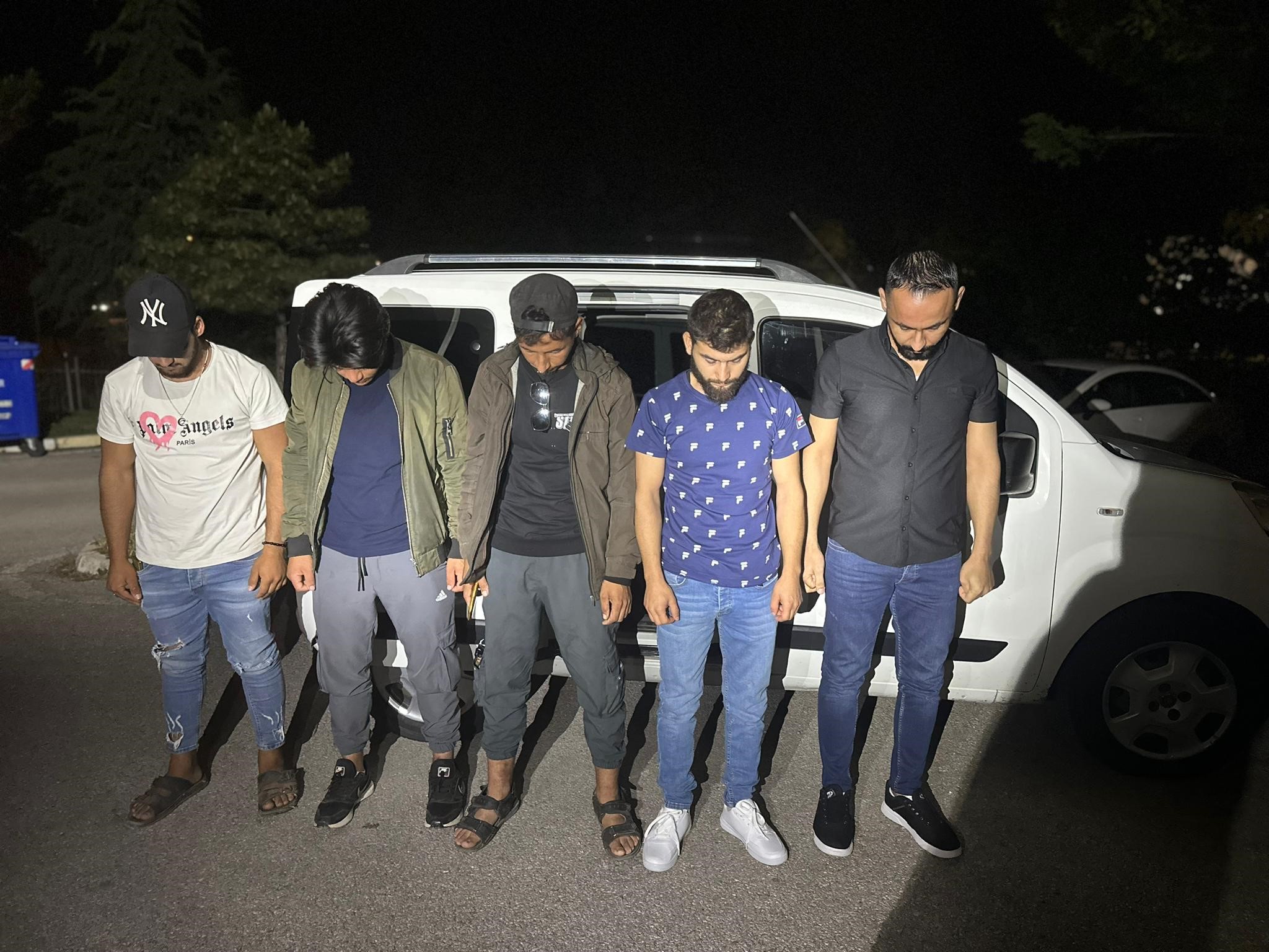 Afyonkarahisar'da 4 Yabancı Uyruklu Şahıs Yakalandı