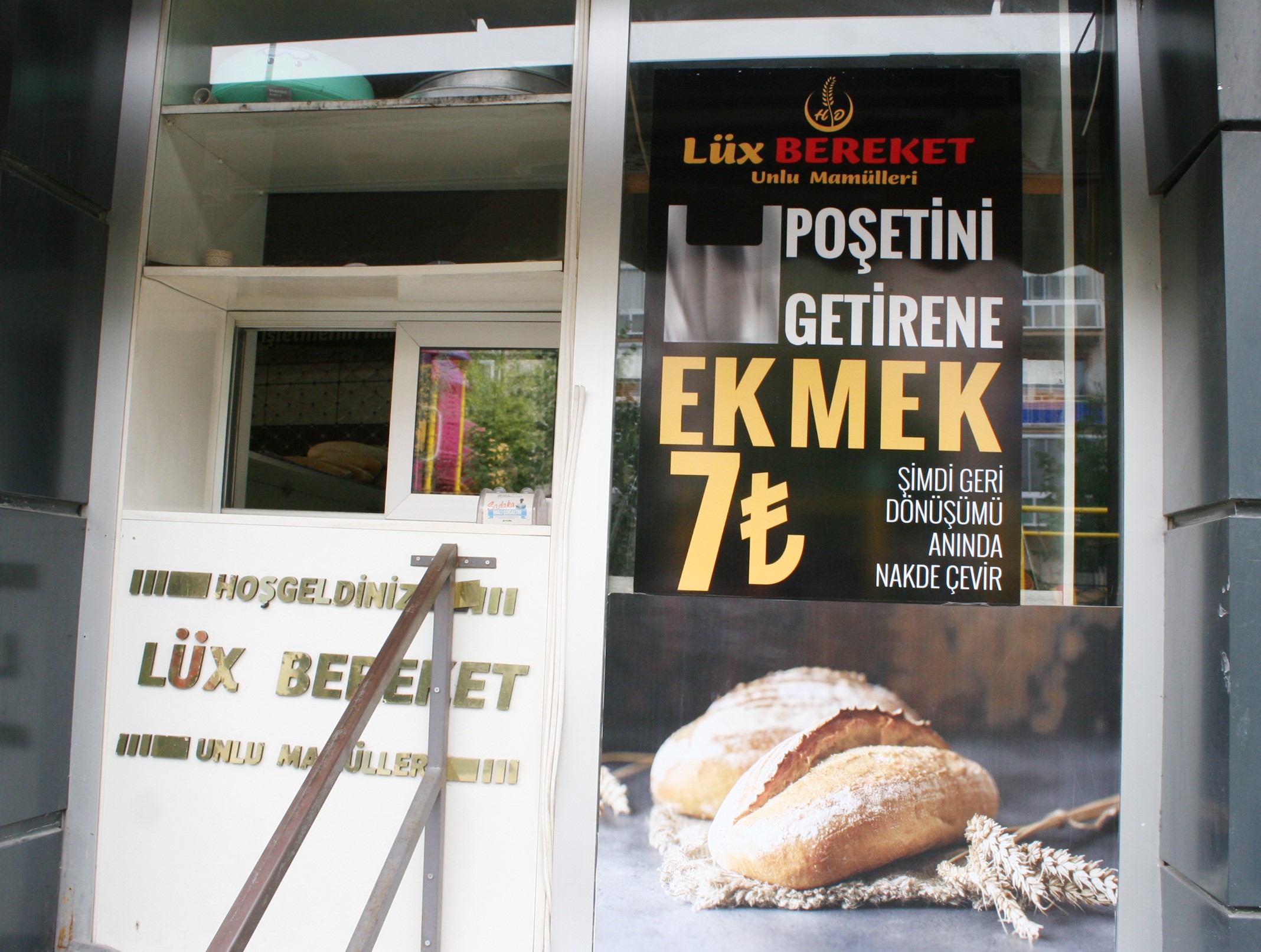  Poşetini Getirene Ekmek 1 TL İndirimli