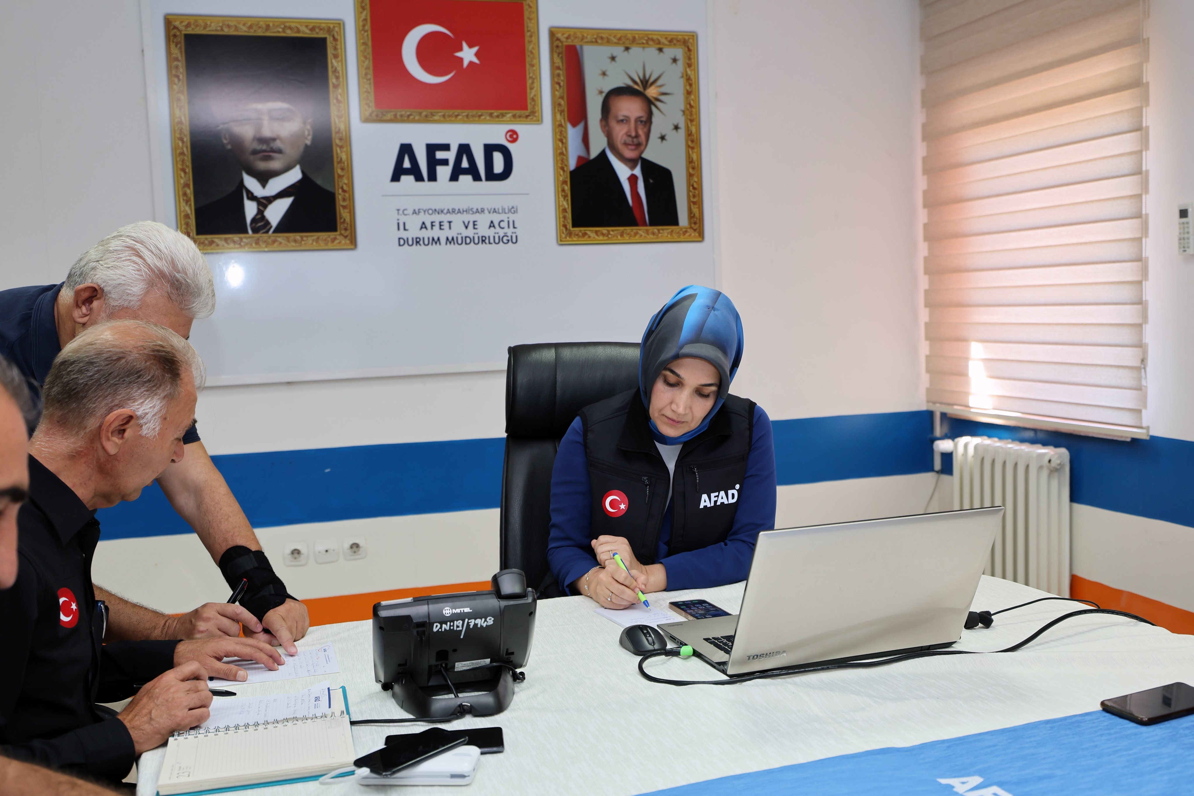 Afyonkarahisar'da 4,4 Büyüklüğünde Deprem: 4 Köy Evi Zarar Gördü