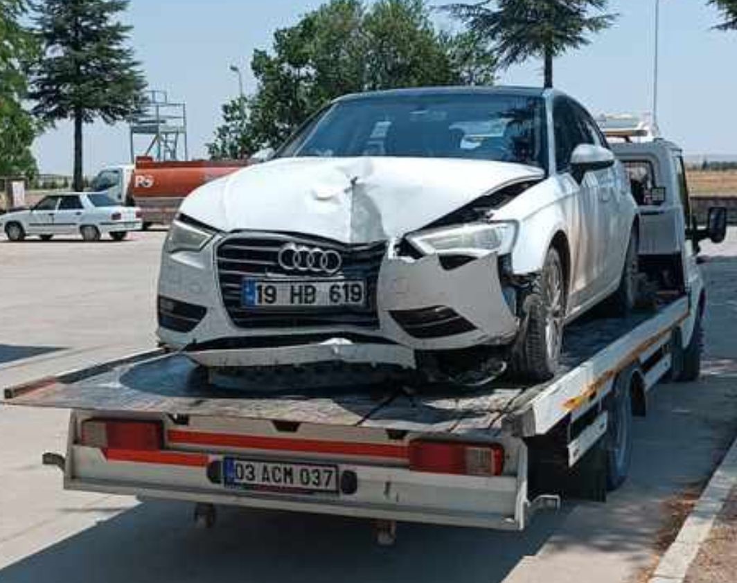 Afyonkarahisar'da Meydana Gelen Trafik Kazası: İki Yaralı